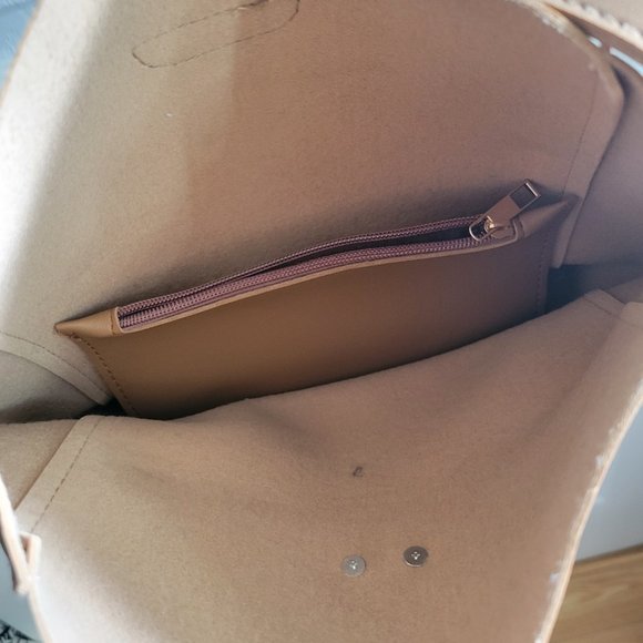 Brown Bucket Tote Bag with Pouch - Picture 3 of 3